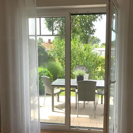 Britta Apartment Sellin (Rugen)